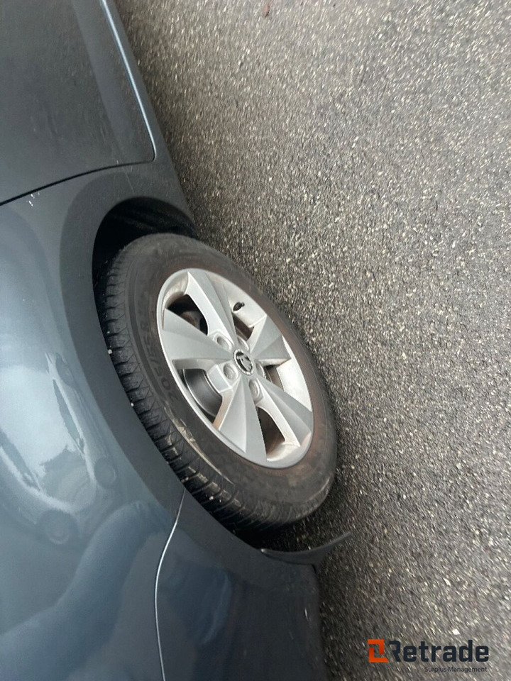 Coche 2016 Personbil SKODA OCTAVIA 1.8 TSI 180 hk 4x4 Style 6DSG EU-Godkjent: foto 24 Coche 2016 Personbil SKODA OCTAVIA 1.8 TSI 180 hk 4x4 Style 6DSG EU-Godkjent: foto 24