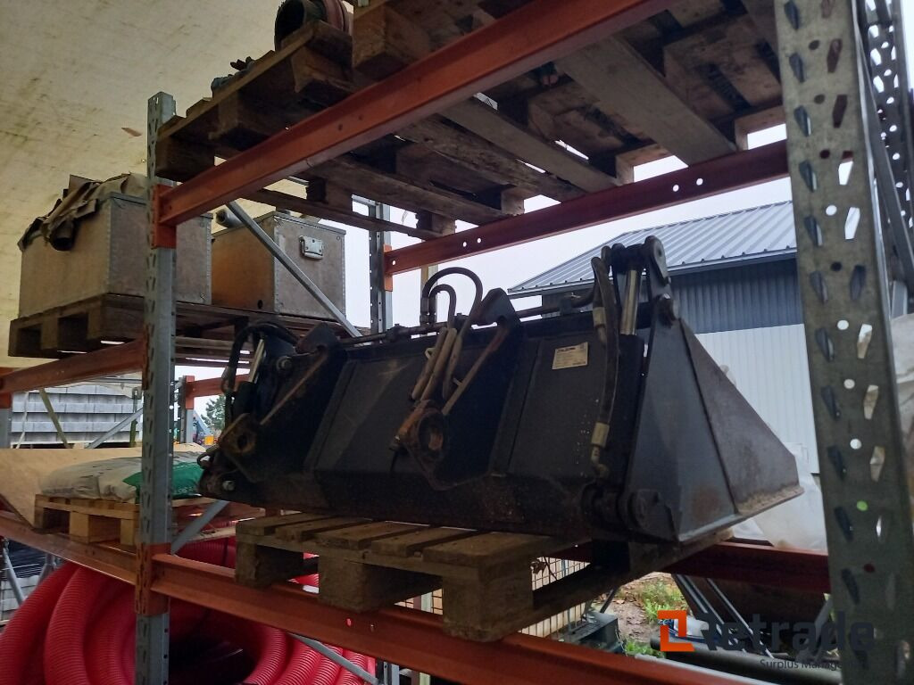 4 i 1 Skovl - Cazo cargador: foto 2 4 i 1 Skovl - Cazo cargador: foto 2