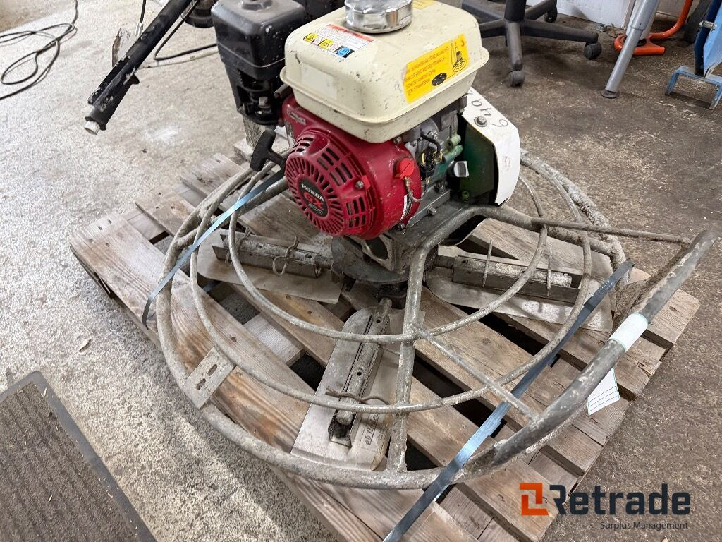 Betongglättare Tremix - Equipo de construcción: foto 1 Betongglättare Tremix - Equipo de construcción: foto 1