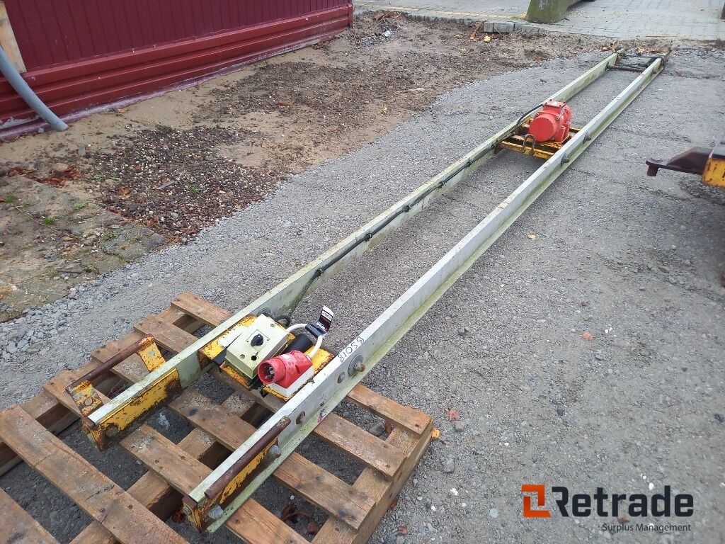 Bjælke vibrtor 4824-001 - Equipo de construcción: foto 1 Bjælke vibrtor 4824-001 - Equipo de construcción: foto 1