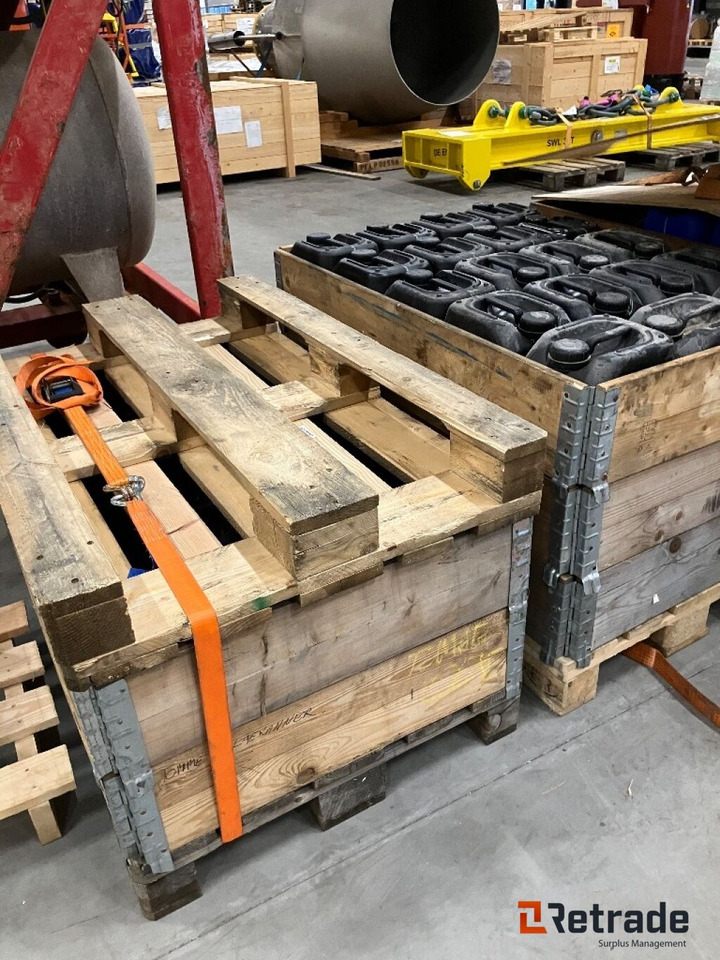 Diverse oljer - Aceite de motor/ Producto para el cuidado del coche: foto 2 Diverse oljer - Aceite de motor/ Producto para el cuidado del coche: foto 2