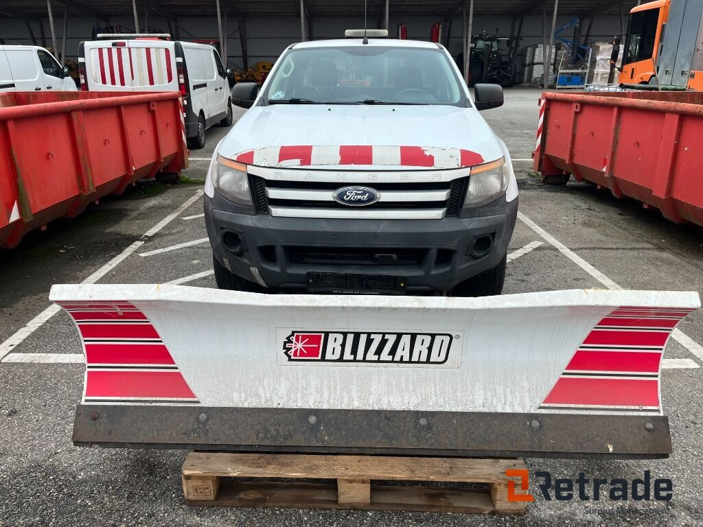 Ford Ranger 2.2 Tdci Rab Cab 4x4 Manuel med sneplov - Coche: foto 5 Ford Ranger 2.2 Tdci Rab Cab 4x4 Manuel med sneplov - Coche: foto 5