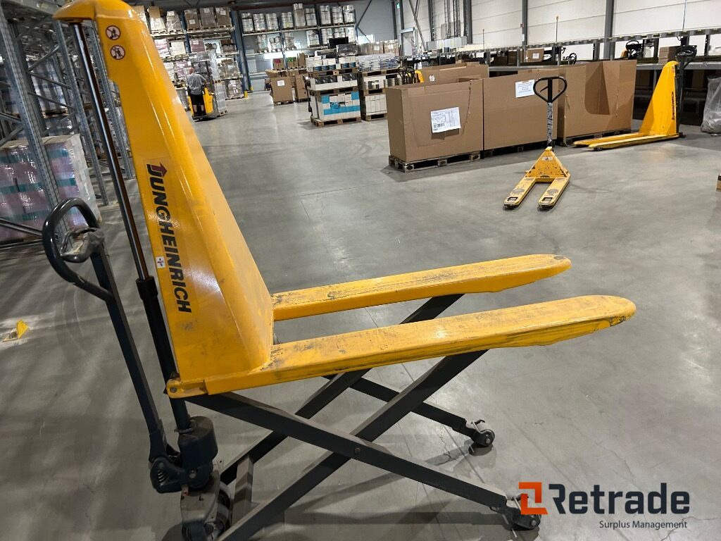 Jekke tralle fra Jungheinrich AX 10 - Transpaleta: foto 2 Jekke tralle fra Jungheinrich AX 10 - Transpaleta: foto 2