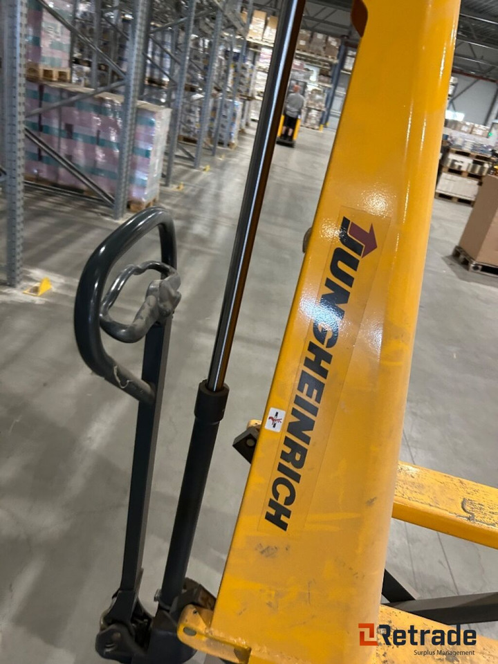 Jekke tralle fra Jungheinrich AX 10 - Transpaleta: foto 3 Jekke tralle fra Jungheinrich AX 10 - Transpaleta: foto 3