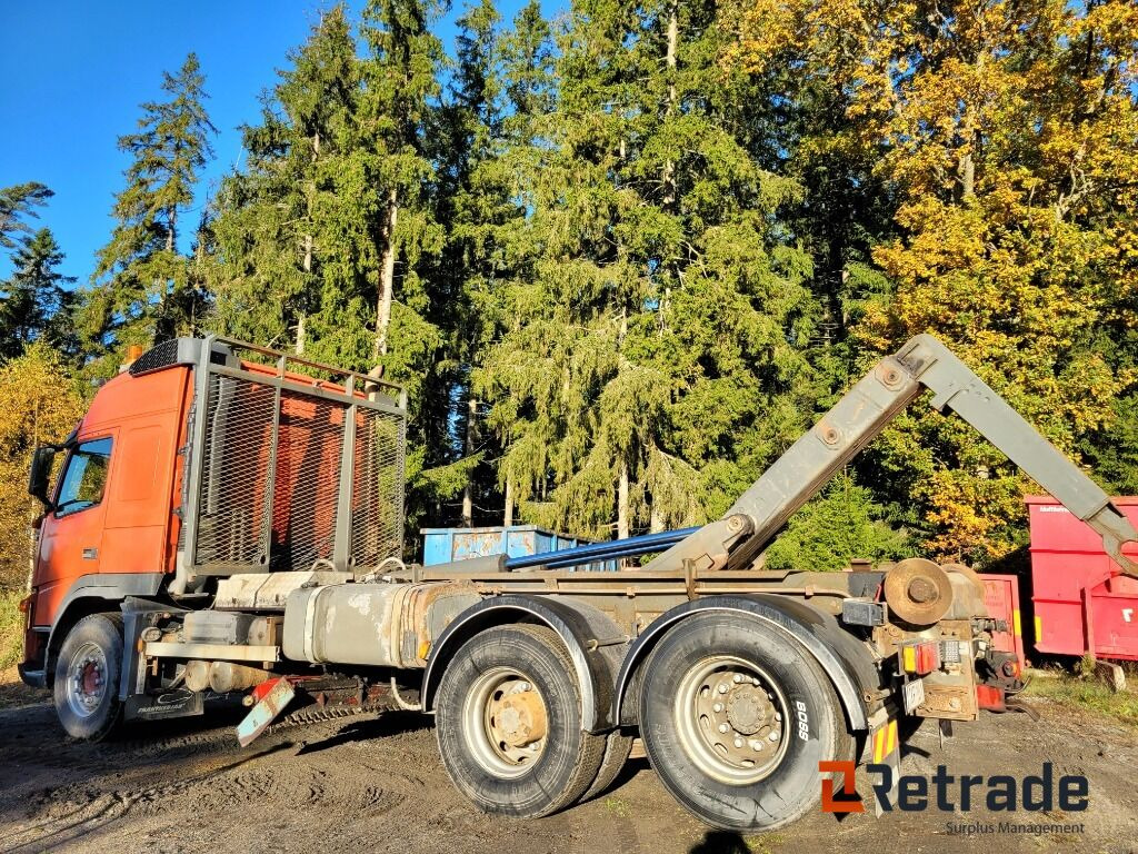 Lastväxlare plogutrustad med underbett Volvo FM 12 , Full parabel - Camión multibasculante, Camión grúa: foto 4 Lastväxlare plogutrustad med underbett Volvo FM 12 , Full parabel - Camión multibasculante, Camión grúa: foto 4