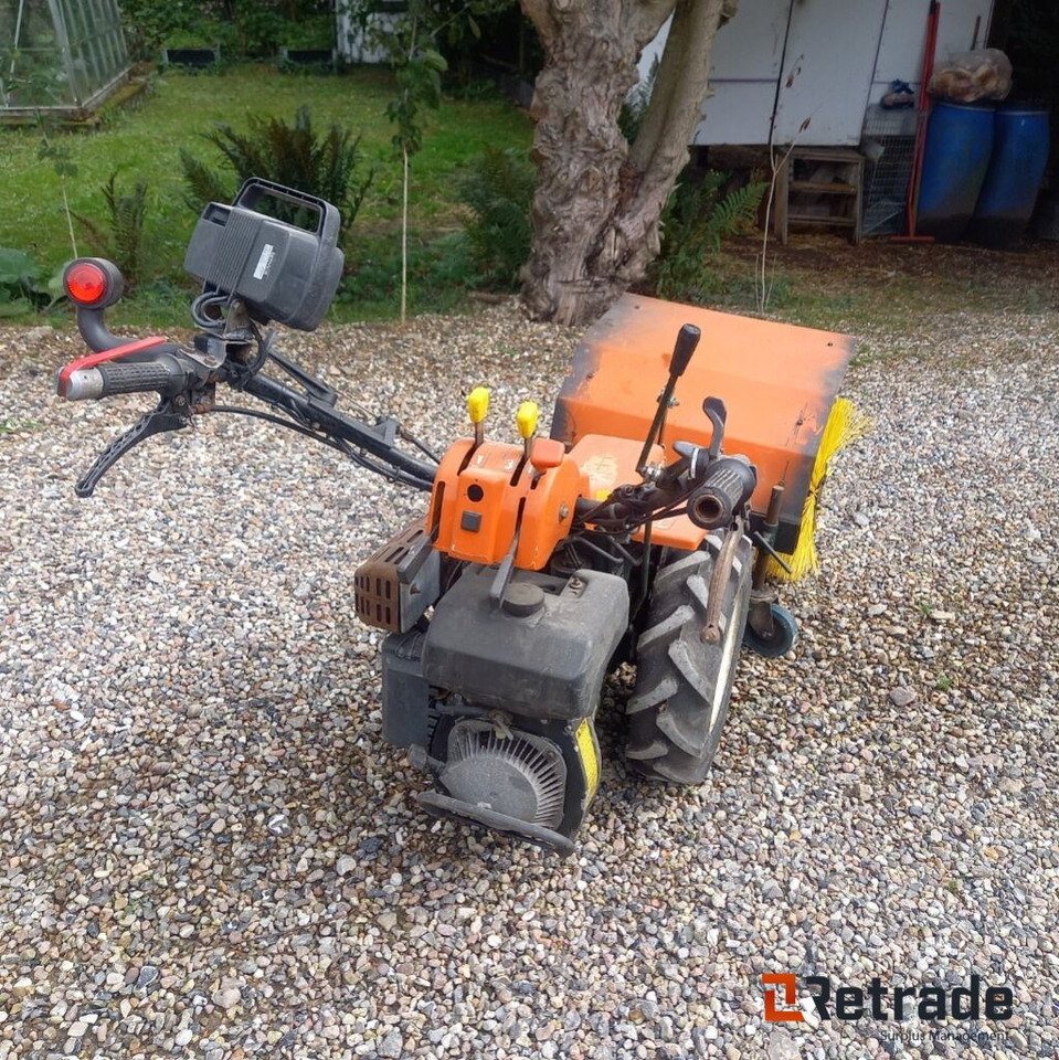 Goldoni FC85 DF Redskabsbærer / 2 hjulet traktor. - Maquinaria agrícola: foto 3 Goldoni FC85 DF Redskabsbærer / 2 hjulet traktor. - Maquinaria agrícola: foto 3