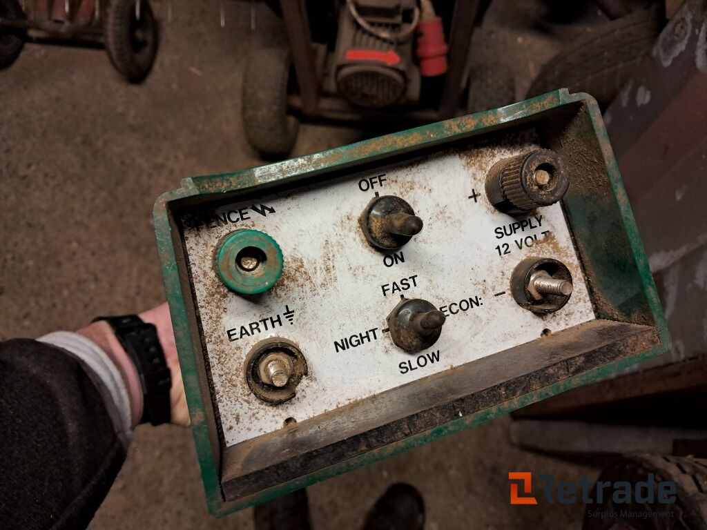 Hegnsapparat fra Electric Shepherd + 1000 m hegn ESB 200 - Maquinaria agrícola: foto 4 Hegnsapparat fra Electric Shepherd + 1000 m hegn ESB 200 - Maquinaria agrícola: foto 4