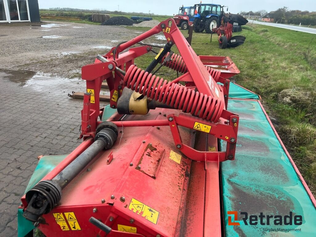 Slåmaskine Kverneland 3532 FT - MCF 08 Frontmonteret slåmaskine - Maquinaria agrícola: foto 5 Slåmaskine Kverneland 3532 FT - MCF 08 Frontmonteret slåmaskine - Maquinaria agrícola: foto 5