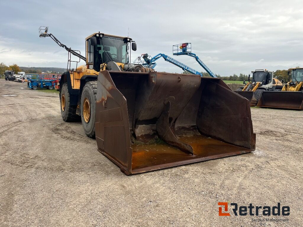 Hjul læsser VOLVO LG -250 Gummihjuls læsser - Maquinaria de construcción: foto 4 Hjul læsser VOLVO LG -250 Gummihjuls læsser - Maquinaria de construcción: foto 4