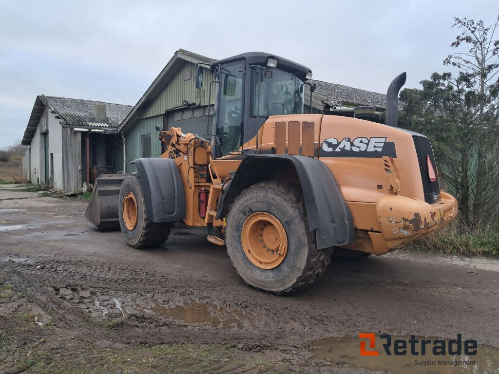 Hjullæsser Case 821E - Maquinaria de construcción: foto 4 Hjullæsser Case 821E - Maquinaria de construcción: foto 4