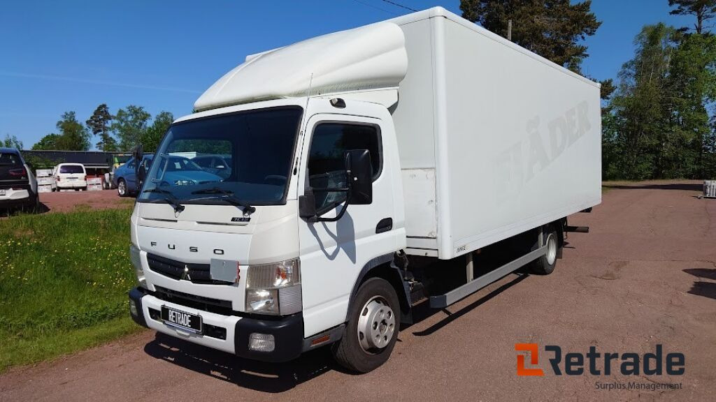 Mitsubishi Fuso (Canter) 2013 - Camión caja cerrada: foto 1 Mitsubishi Fuso (Canter) 2013 - Camión caja cerrada: foto 1