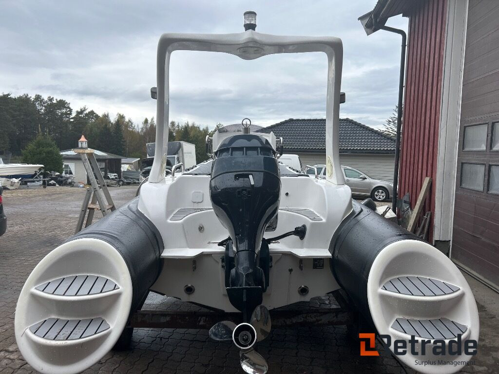 2018 RIB Vital Norge Rib 580 + Båtmotor Evinrude Direkt Injection 115 hk - Otros maquinaria: foto 5 2018 RIB Vital Norge Rib 580 + Båtmotor Evinrude Direkt Injection 115 hk - Otros maquinaria: foto 5