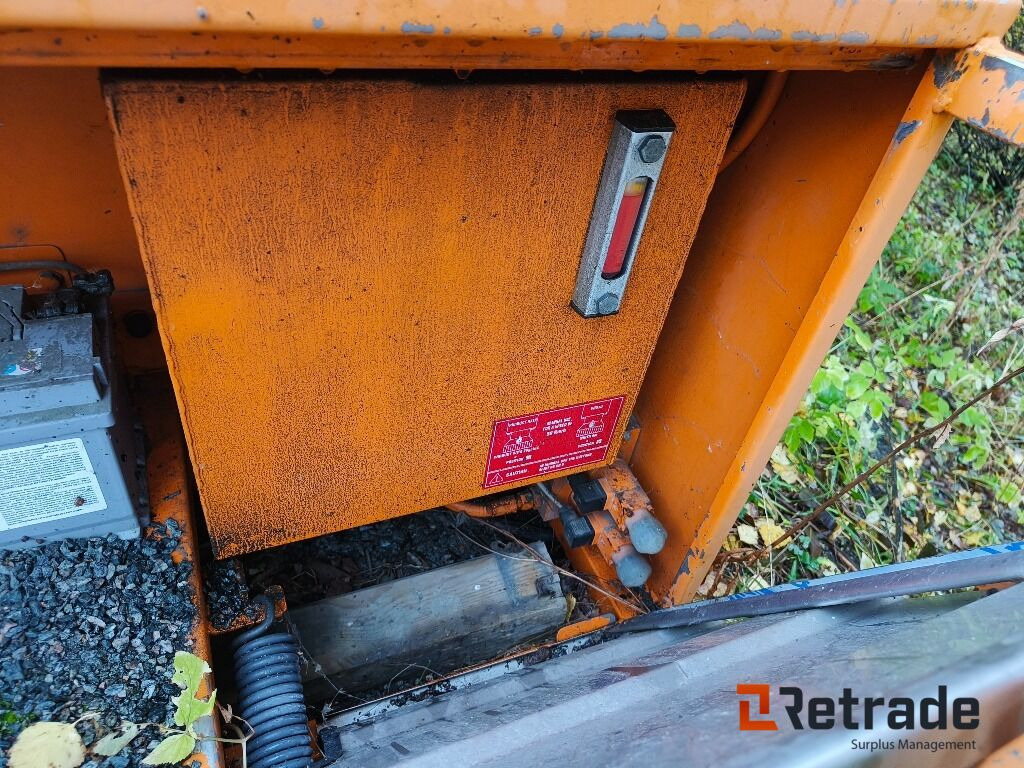 Sand/salt spreder Acometis 3200 - Equipo de construcción: foto 4 Sand/salt spreder Acometis 3200 - Equipo de construcción: foto 4