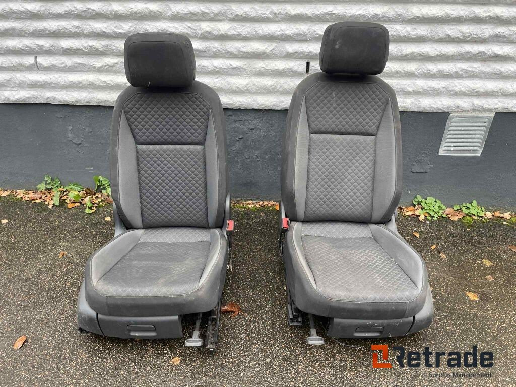 Sätesuppsättning fram & bak - VW Toruan - Asiento para Furgoneta: foto 1 Sätesuppsättning fram & bak - VW Toruan - Asiento para Furgoneta: foto 1