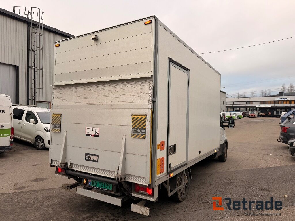 Skapbil IVECO 35S16 (parkert i Oslo) - Furgoneta caja cerrada: foto 5 Skapbil IVECO 35S16 (parkert i Oslo) - Furgoneta caja cerrada: foto 5