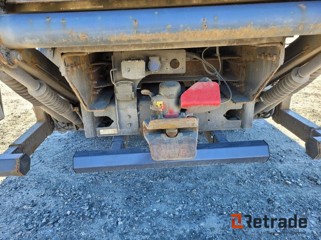 Camión caja cerrada Skåpbil Volvo FM 11 6x2 Euro 5: foto 35 Camión caja cerrada Skåpbil Volvo FM 11 6x2 Euro 5: foto 35