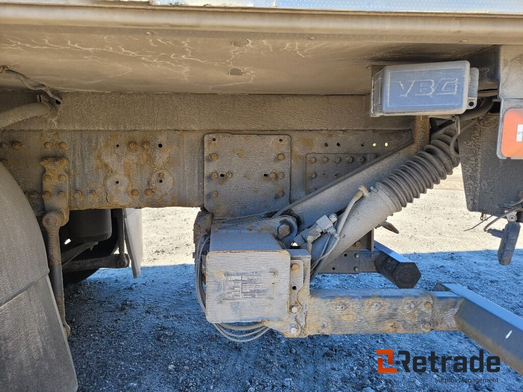 Camión caja cerrada Skåpbil Volvo FM 11 6x2 Euro 5: foto 30 Camión caja cerrada Skåpbil Volvo FM 11 6x2 Euro 5: foto 30