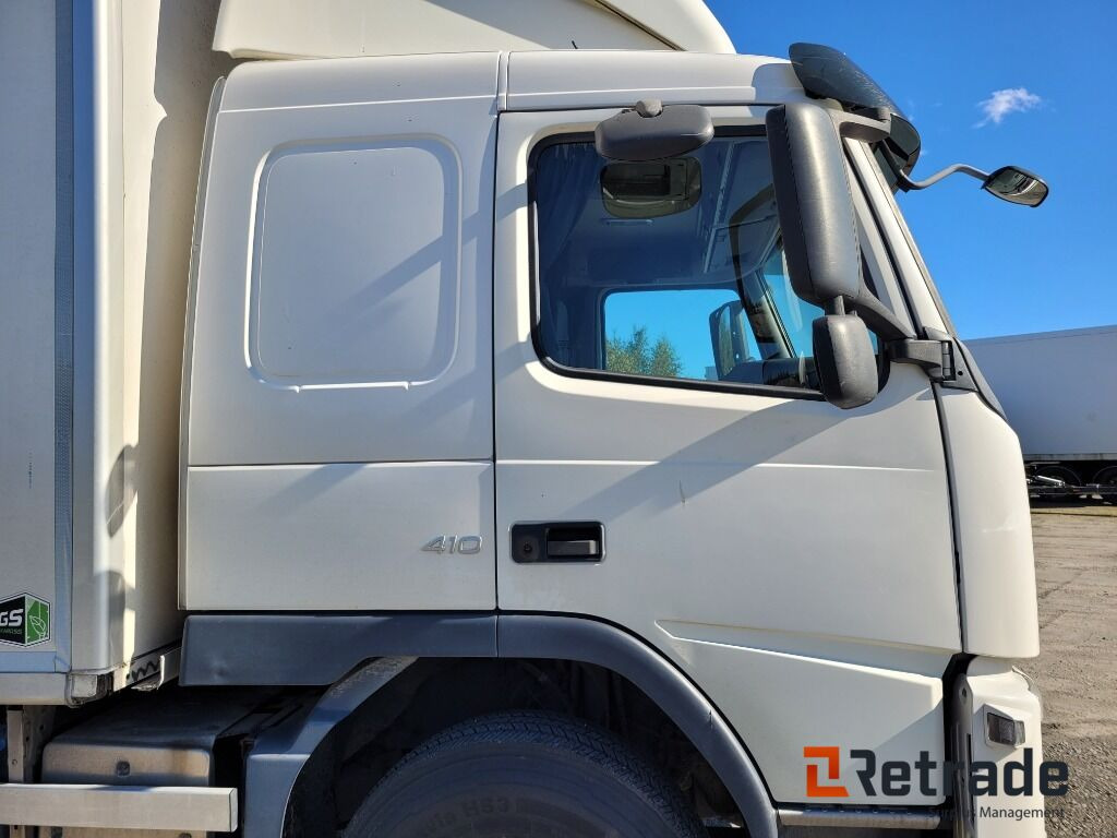 Camión caja cerrada Skåpbil Volvo FM 11 6x2 Euro 5: foto 50 Camión caja cerrada Skåpbil Volvo FM 11 6x2 Euro 5: foto 50