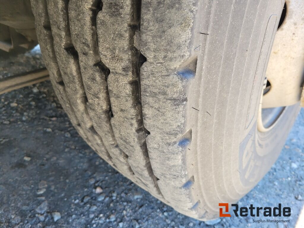 Camión caja cerrada Skåpbil Volvo FM 11 6x2 Euro 5: foto 25 Camión caja cerrada Skåpbil Volvo FM 11 6x2 Euro 5: foto 25