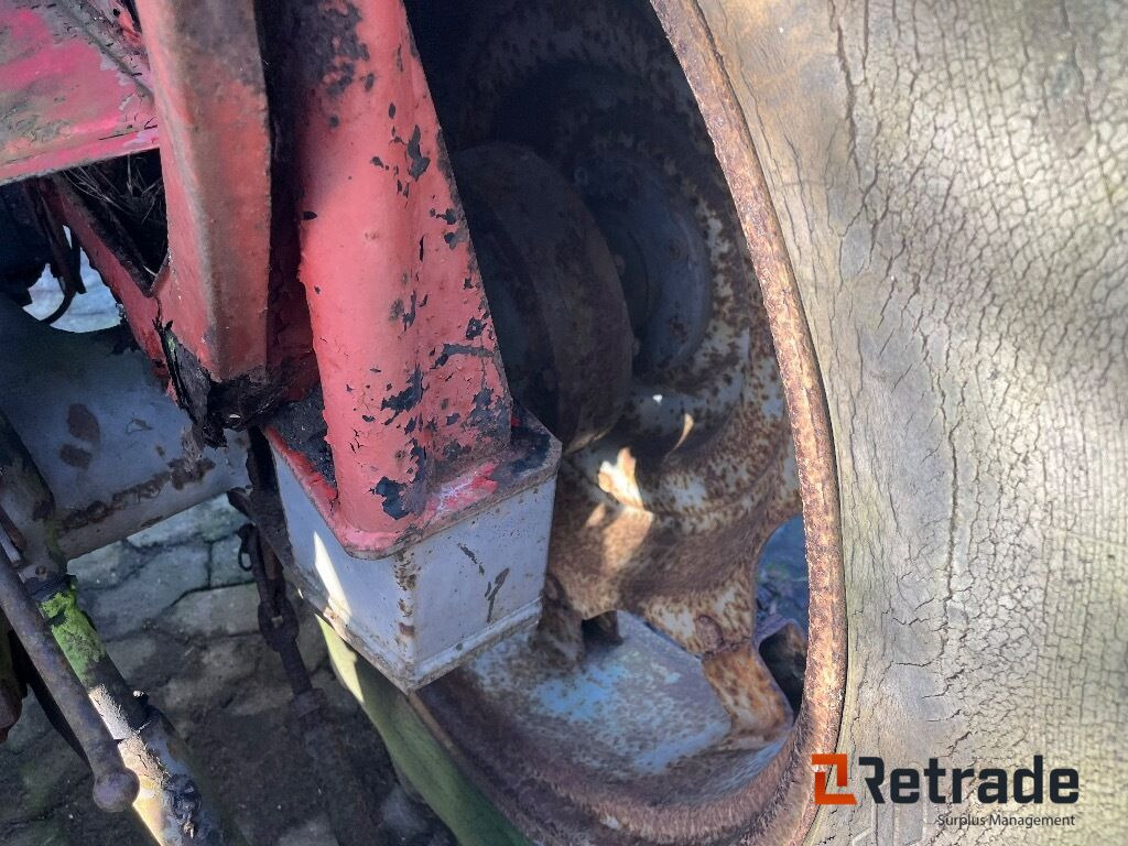 Tractor Traktor Massey Ferguson 175 Traktor: foto 15