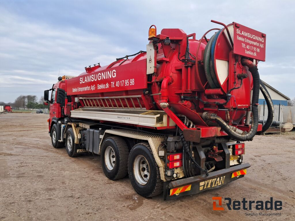 Volvo FM 400 8x2 med wirehejs og Hvidtved Larsen slamsuger - Limpieza de alcantarillado: foto 5 Volvo FM 400 8x2 med wirehejs og Hvidtved Larsen slamsuger - Limpieza de alcantarillado: foto 5