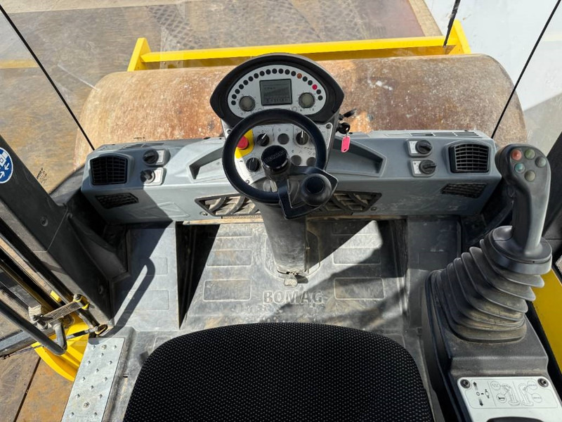 Rodillo Bomag BW211DH-5 - German Machine / Only 1311 Hours!: foto 9