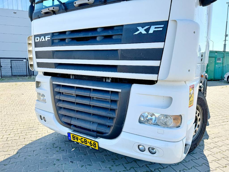 Cabeza tractora DAF XF 105.410 - 6x2 / Manual Gearbox: foto 8