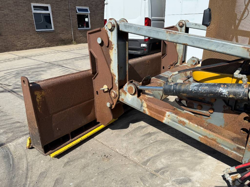 Tractor de cadenas Cat Challenger MT865B - German Machine / Front Blade: foto 15