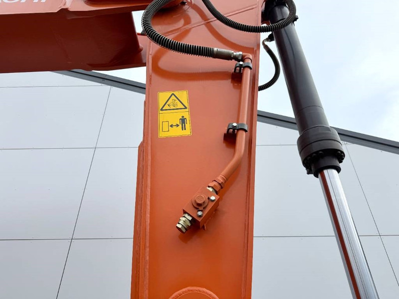 Excavadora de cadenas Hitachi ZX70-LCH - Hammer Lines / Isuzu Engine: foto 15
