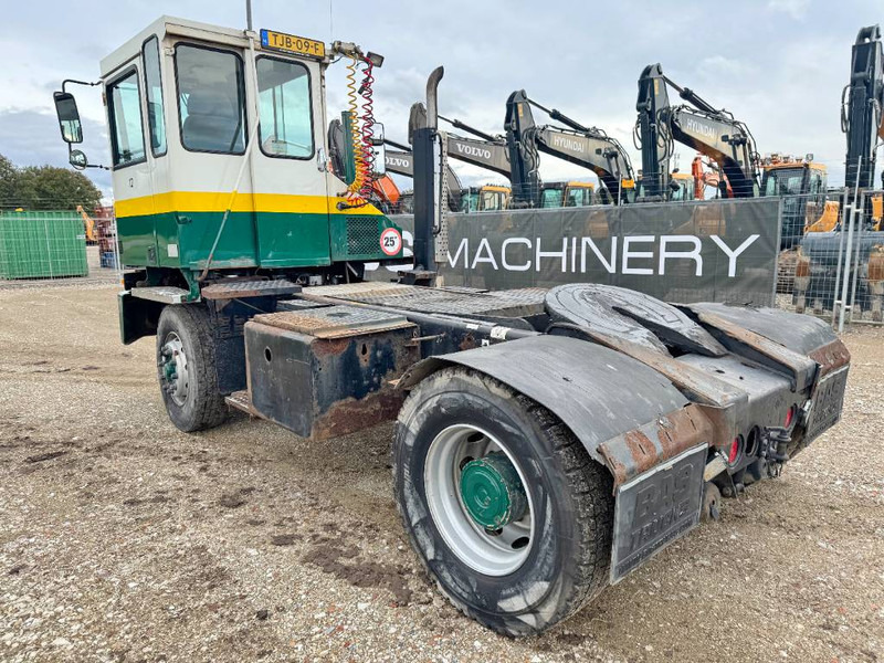 Kalmar PT122 - Top Condition / Cummins Engine - Tractor industrial: foto 3 Kalmar PT122 - Top Condition / Cummins Engine - Tractor industrial: foto 3