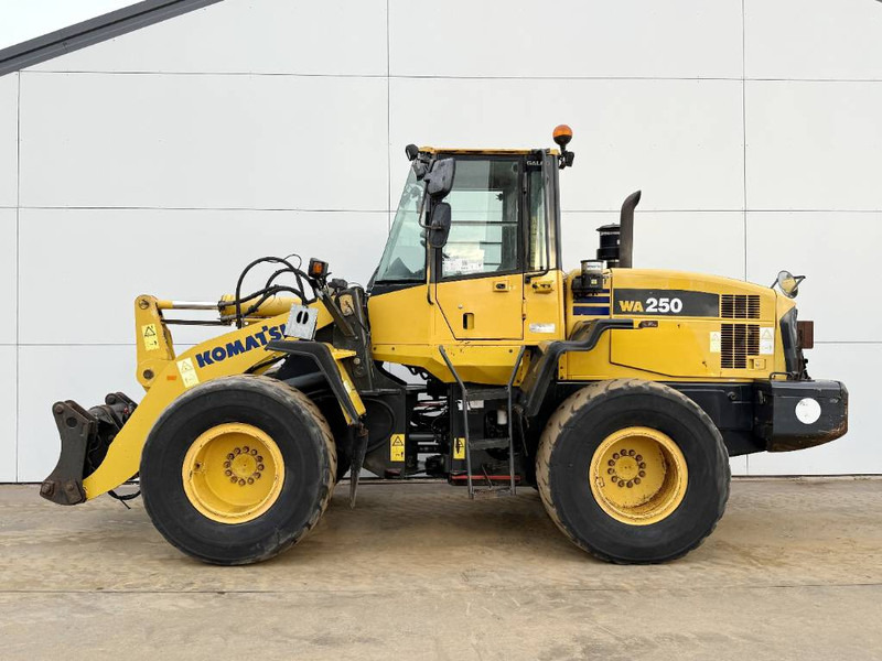 Komatsu WA250-5 - Dutch Machine / 3rd Function - Cargadora de ruedas: foto 1 Komatsu WA250-5 - Dutch Machine / 3rd Function - Cargadora de ruedas: foto 1