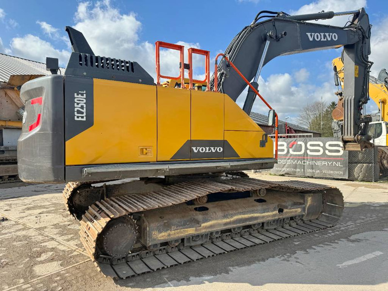 Excavadora de cadenas Volvo EC250EL - Hamer Lines / Quick Coupler: foto 5