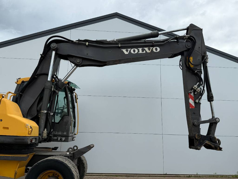 Excavadora de ruedas Volvo EW180C - Dutch Machine / Triple Boom: foto 13
