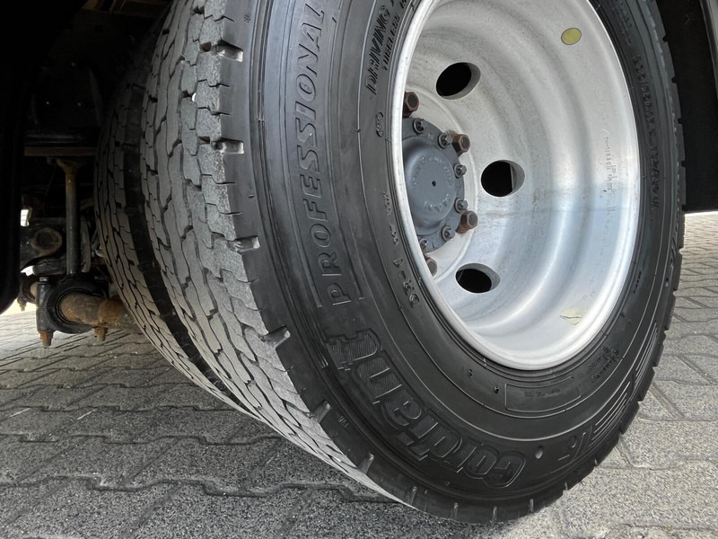 Camión lona MAN TGL 8.220 Jumbo Gardine: foto 13