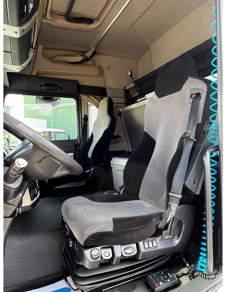 Camión lona MAN TGL 8.220 Jumbo Gardine: foto 15