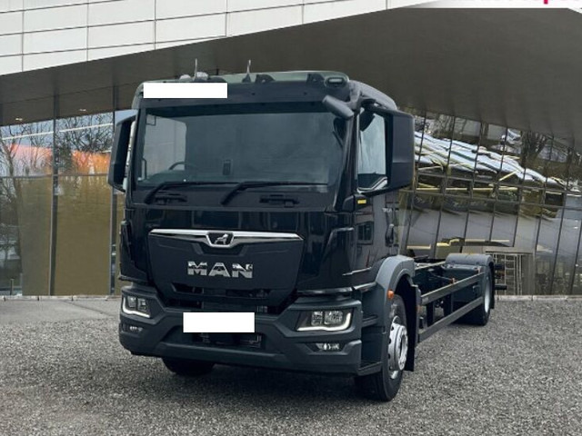 MAN TGM 18.320 - Camión chasis: foto 1 MAN TGM 18.320 - Camión chasis: foto 1