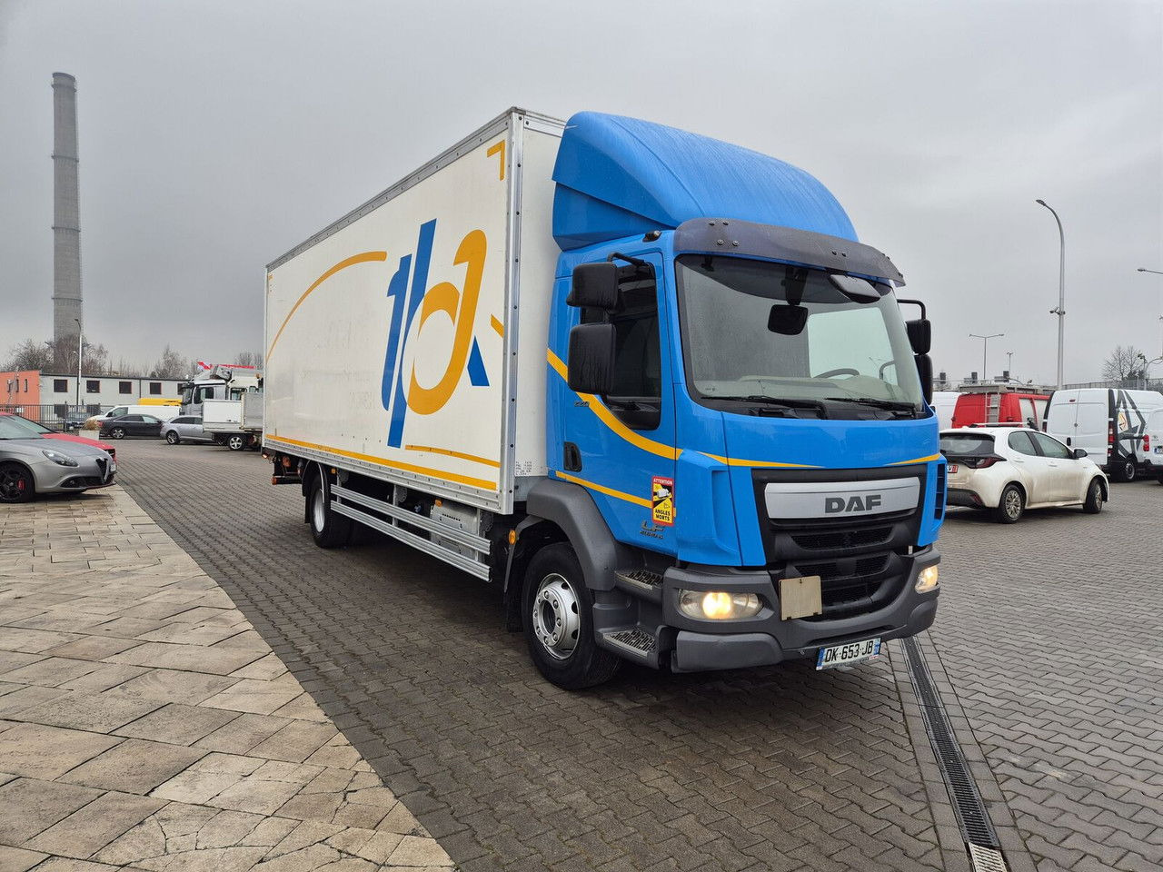 DAF LF 220 1 Owner / Serviced / Super Condition - Camión caja cerrada: foto 2 DAF LF 220 1 Owner / Serviced / Super Condition - Camión caja cerrada: foto 2