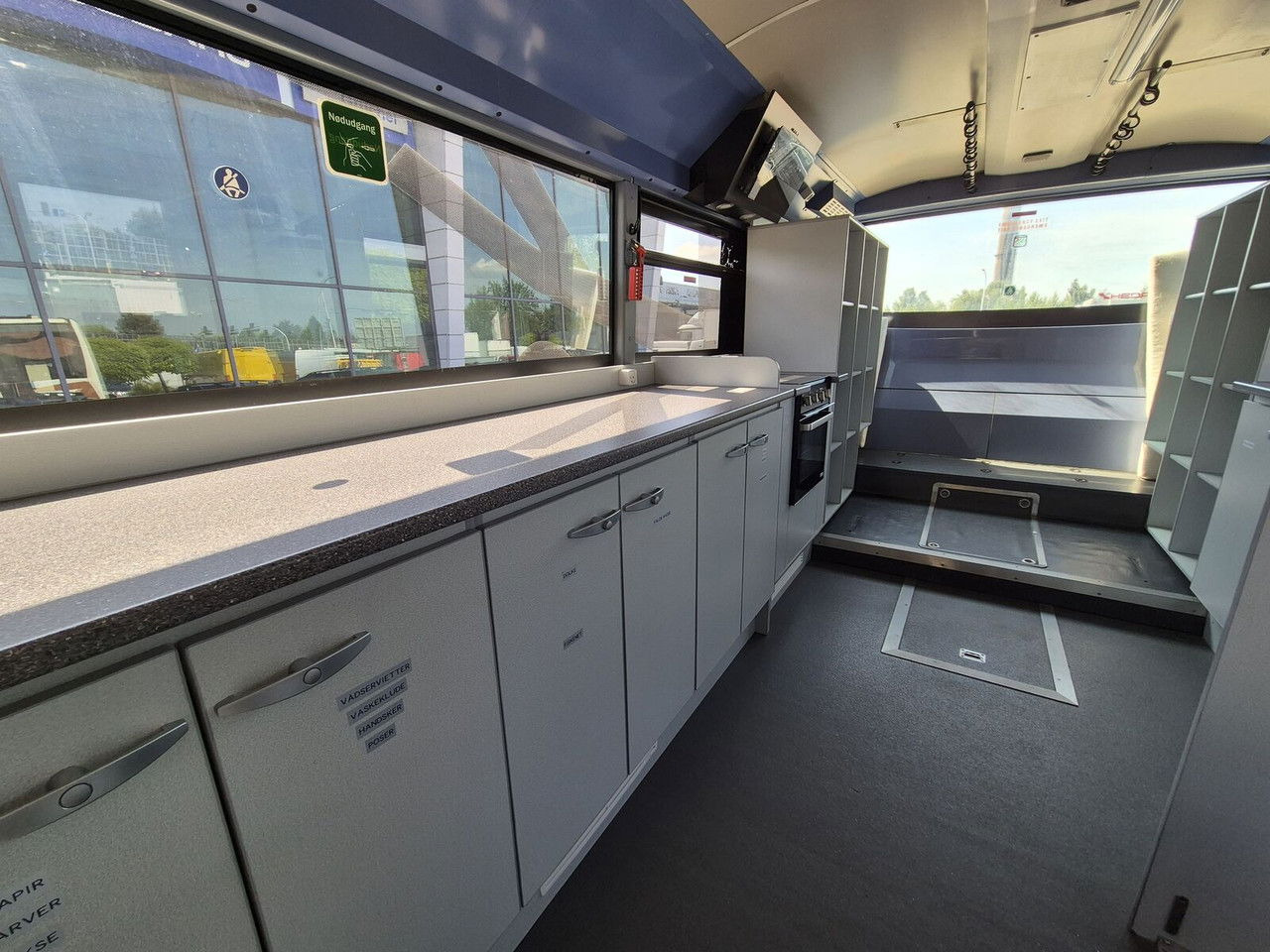 Autobús suburbano Irisbus 330 KM / Automat / Solar Panels / NEW Equiped / WO RKS Great: foto 14