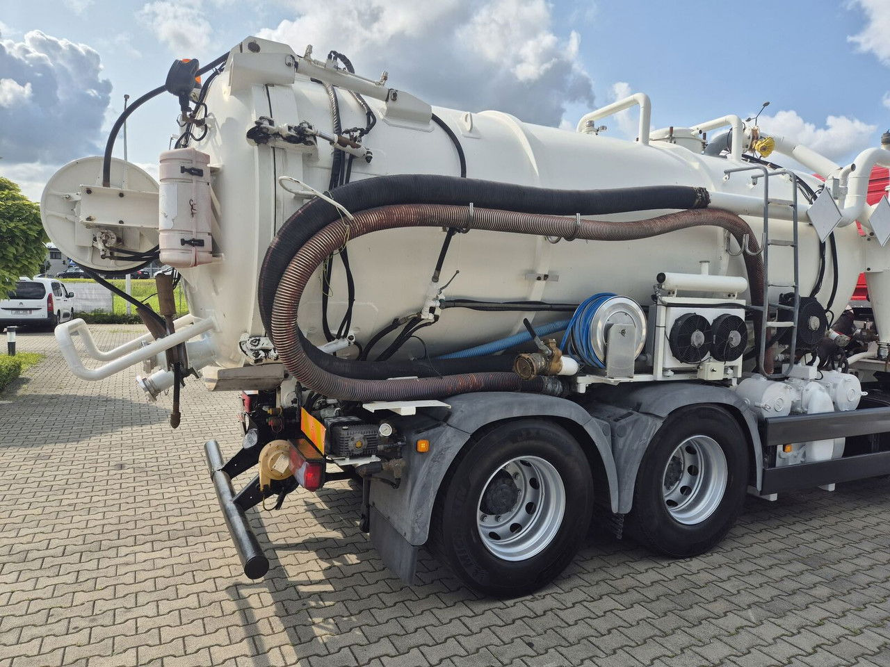 Leasing de MAN TGA 26.400 ADR / Jurop / 6X4 / 12m3+1m3 / 1 Owner  MAN TGA 26.400 ADR / Jurop / 6X4 / 12m3+1m3 / 1 Owner: foto 6