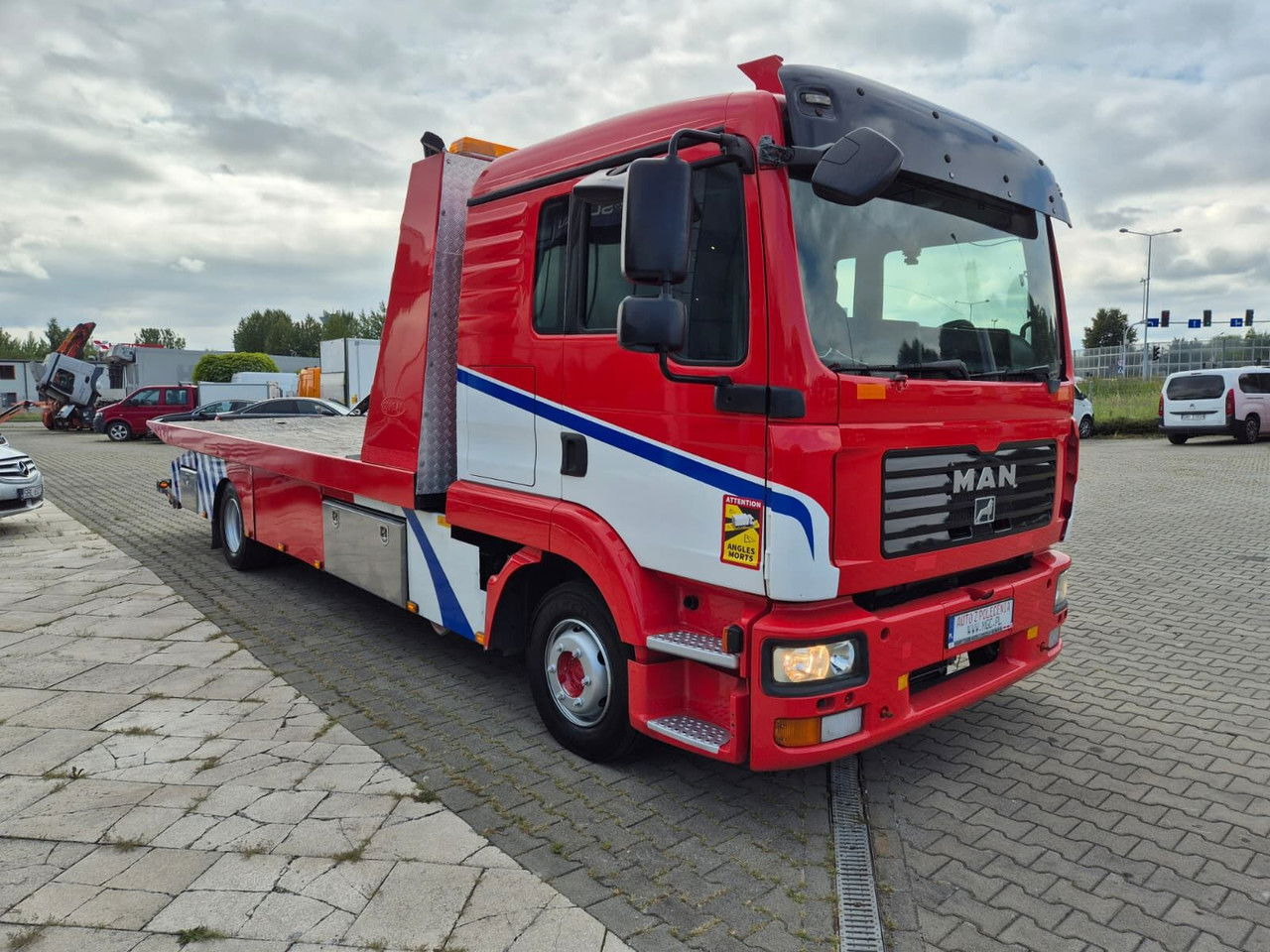 MAN TGL 12.240 CO ME AR / Works Great / Serviced - Grua de remolque autos: foto 5 MAN TGL 12.240 CO ME AR / Works Great / Serviced - Grua de remolque autos: foto 5