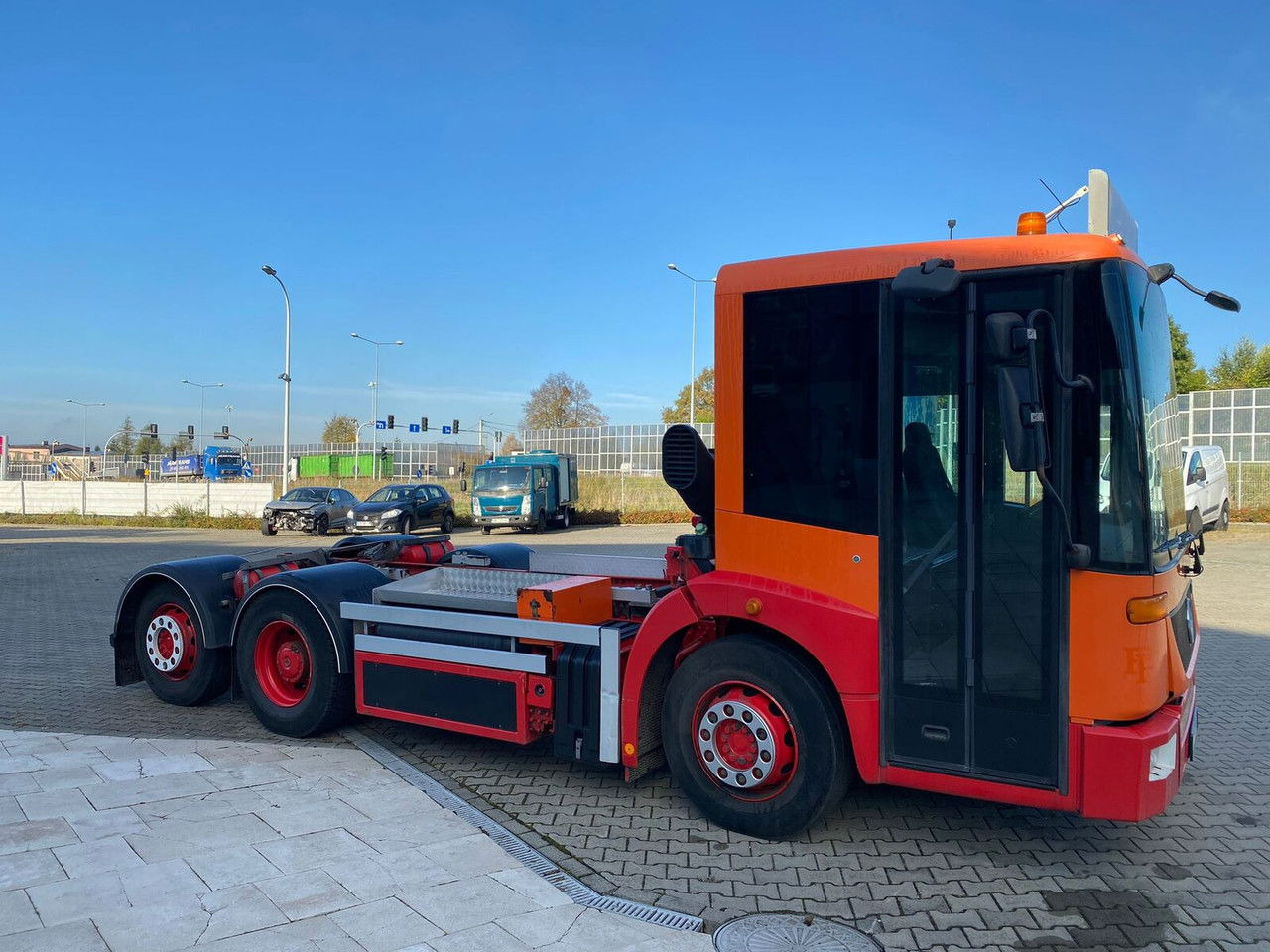 Mercedes-Benz Econic 2628 Eqonic 2628 - 1 Owner / LOW KM / Works Great - Camión chasis: foto 4 Mercedes-Benz Econic 2628 Eqonic 2628 - 1 Owner / LOW KM / Works Great - Camión chasis: foto 4