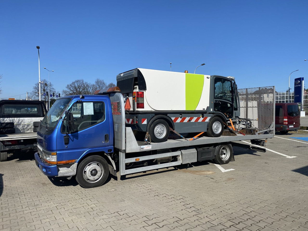 Mitsubishi Canter 3,0 D Mobile Platform / Hydraulic / Cars AND Machinery - Grua de remolque autos: foto 4 Mitsubishi Canter 3,0 D Mobile Platform / Hydraulic / Cars AND Machinery - Grua de remolque autos: foto 4