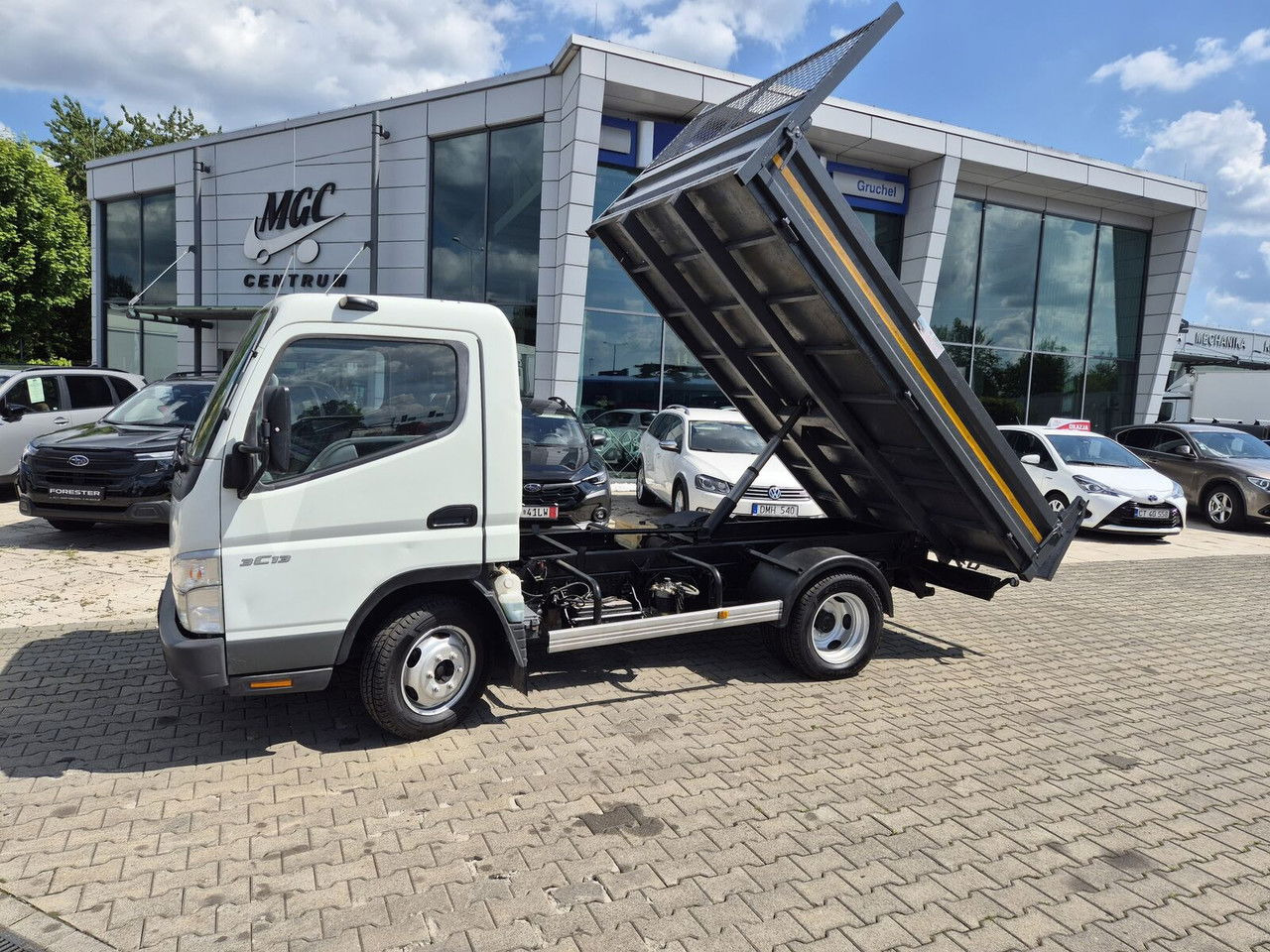 Mitsubishi Canter Fuso 3C13 / Kipper / Only 177TKM / Works Great - Camión volquete: foto 1 Mitsubishi Canter Fuso 3C13 / Kipper / Only 177TKM / Works Great - Camión volquete: foto 1