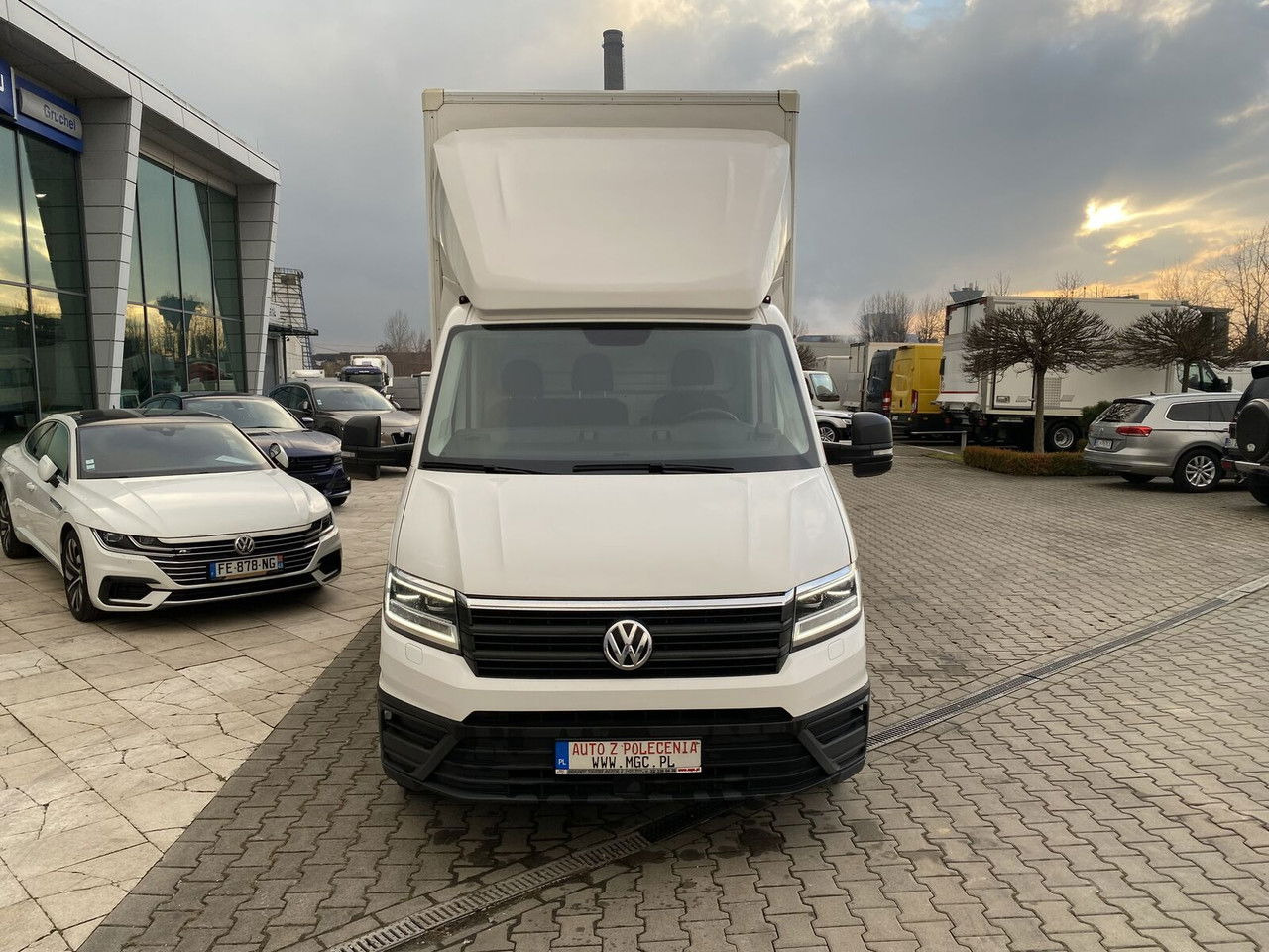 VOLKSWAGEN Crafter 2.0 TDI 177HP / High Container / Lift 750KG / Super Cond - Furgoneta caja cerrada: foto 5 VOLKSWAGEN Crafter 2.0 TDI 177HP / High Container / Lift 750KG / Super Cond - Furgoneta caja cerrada: foto 5
