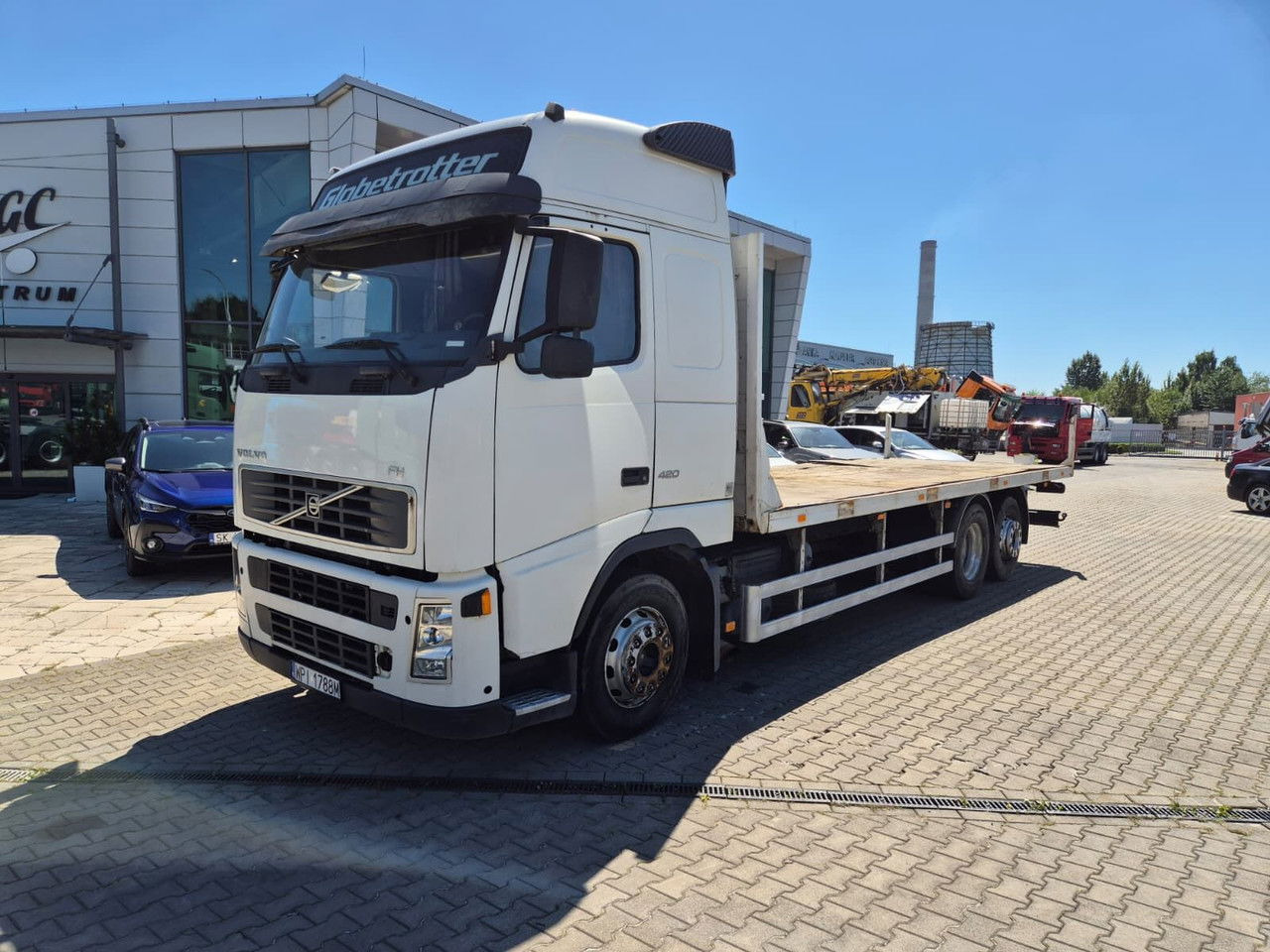 Volvo FM 420 Platform / Works Great - Camión caja abierta: foto 2 Volvo FM 420 Platform / Works Great - Camión caja abierta: foto 2