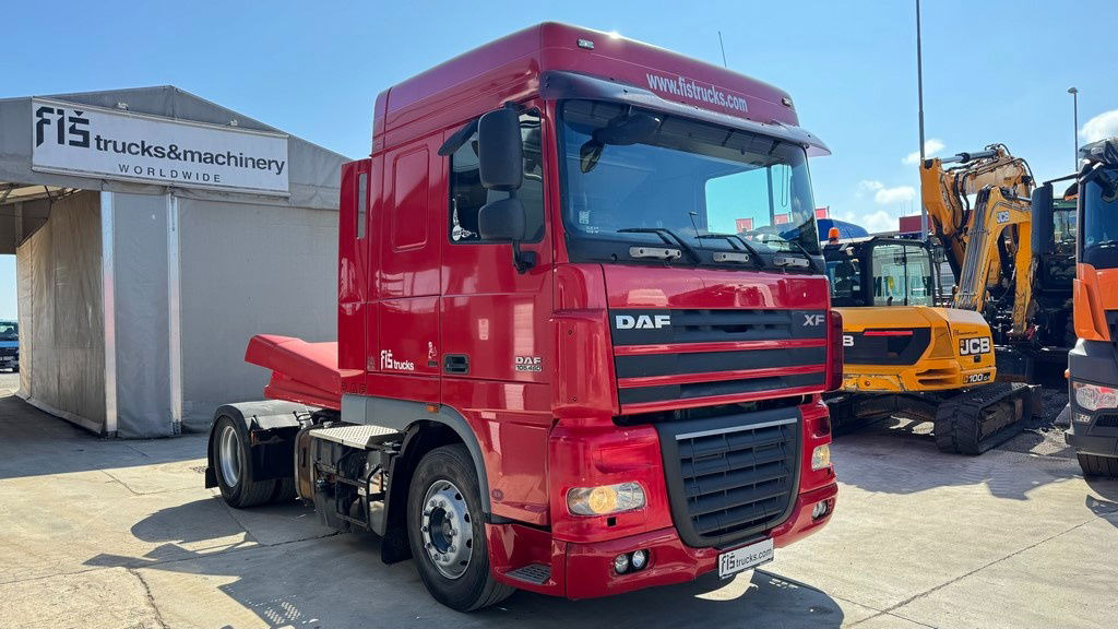 DAF XF 105.460 4x2 tractor unit - tipp. hydr. - Cabeza tractora: foto 3 DAF XF 105.460 4x2 tractor unit - tipp. hydr. - Cabeza tractora: foto 3