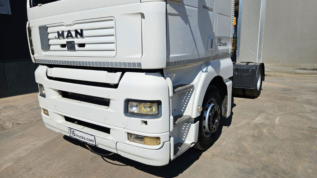 MAN TGA 18.413 4X2 tractor unit - Cabeza tractora: foto 2 MAN TGA 18.413 4X2 tractor unit - Cabeza tractora: foto 2
