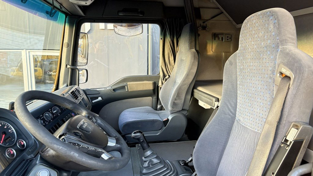 Cabeza tractora MAN TGA 18.430 4x2 tractor unit - new tyres: foto 19