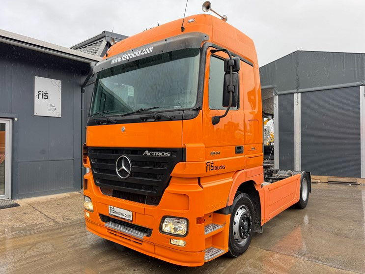 Mercedes-Benz Actros 1844 4x2 - tractor unit - retarder - Cabeza tractora: foto 1 Mercedes-Benz Actros 1844 4x2 - tractor unit - retarder - Cabeza tractora: foto 1