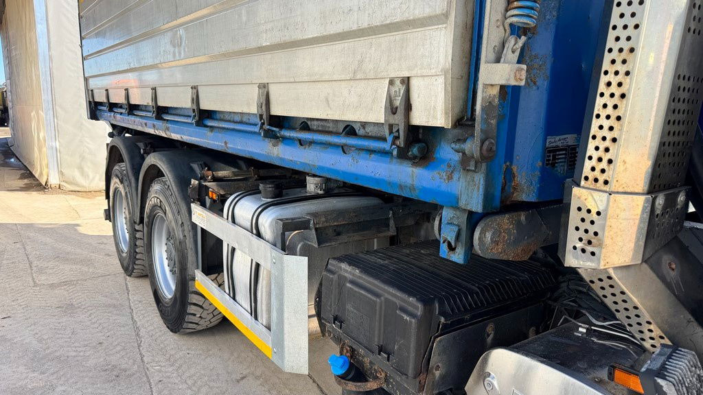 DAF CF 85.410 6x4 tipper - retarder - Camión volquete: foto 4 DAF CF 85.410 6x4 tipper - retarder - Camión volquete: foto 4